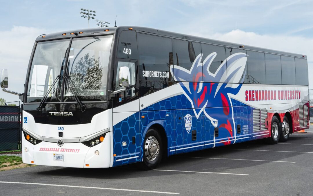 Varsity Travel and Shenandoah University Unveil New Athletics Bus Wrap: A Symbol of Unity on the Road